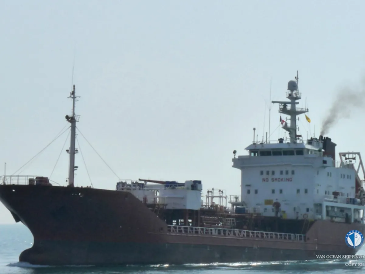 Kapal tanker minyak/bahan kimia kanggo didol