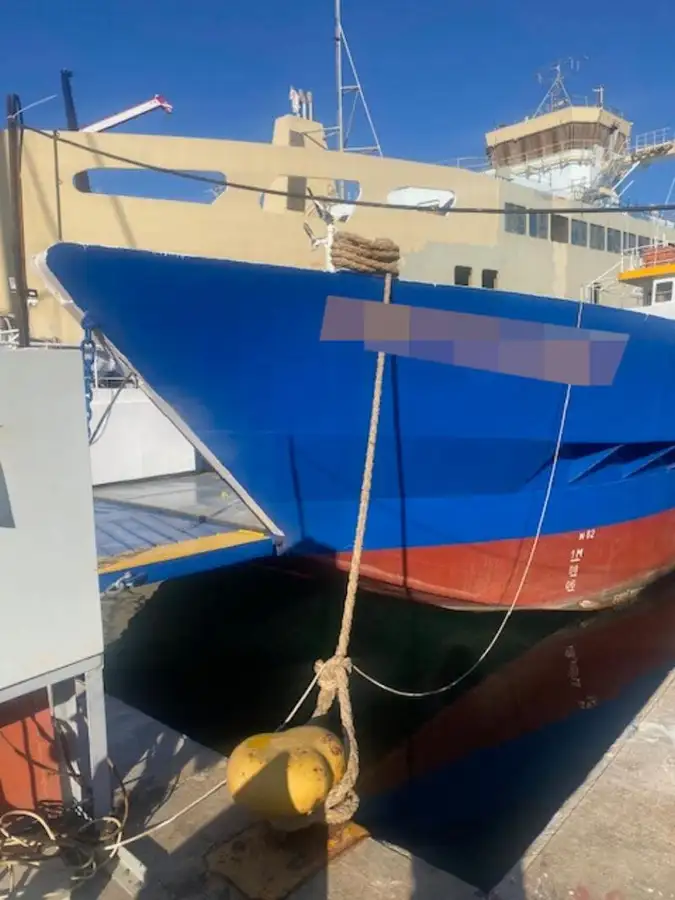 Kapal feri kanggo didol