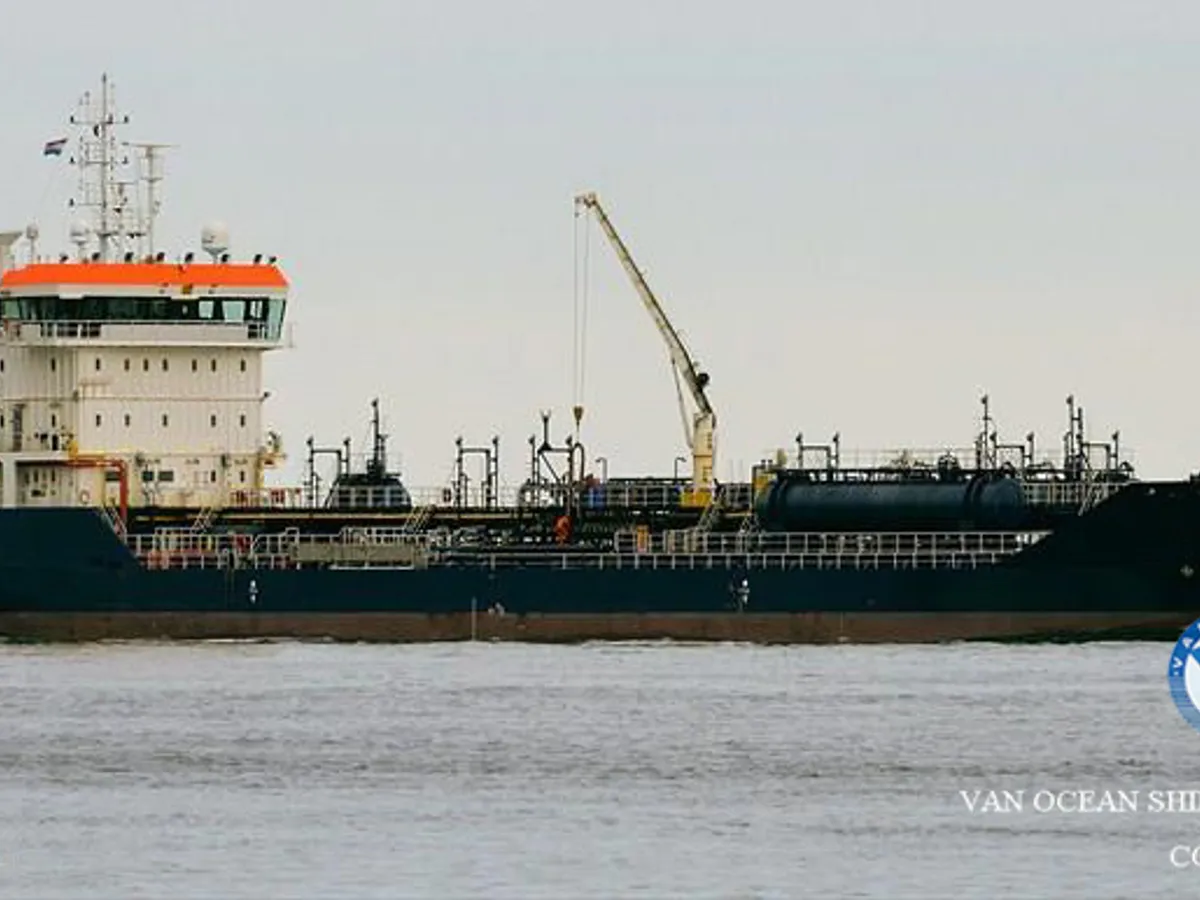 Kapal tanker minyak/bahan kimia kanggo didol