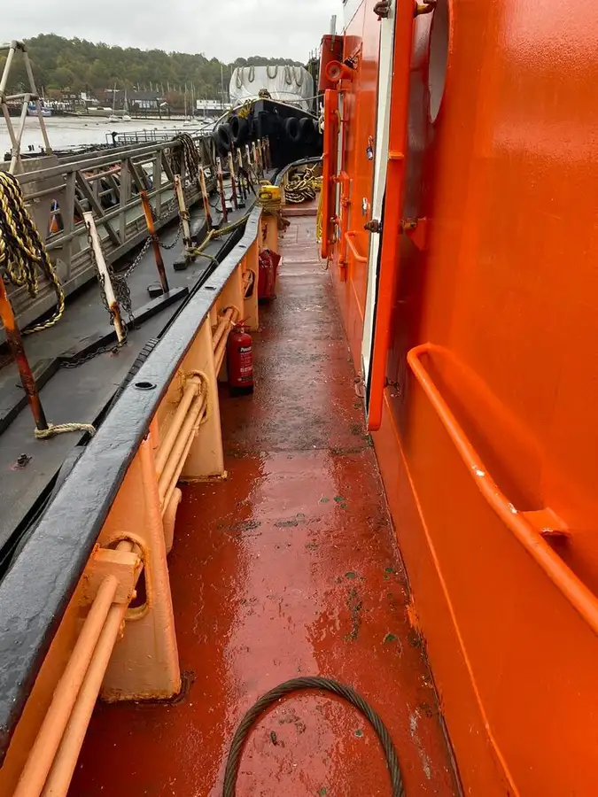 Kapal penarik kanggo didol