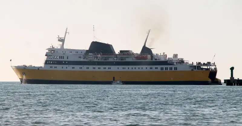 Kapal RoPax kanggo didol