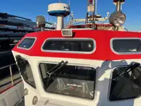 Kapal kerja kanggo didol
