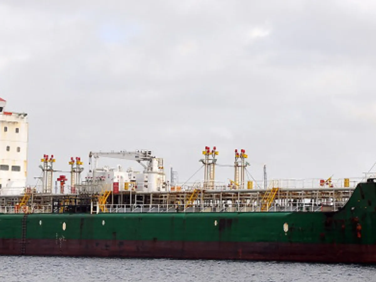 Kapal tanker minyak/bahan kimia kanggo didol