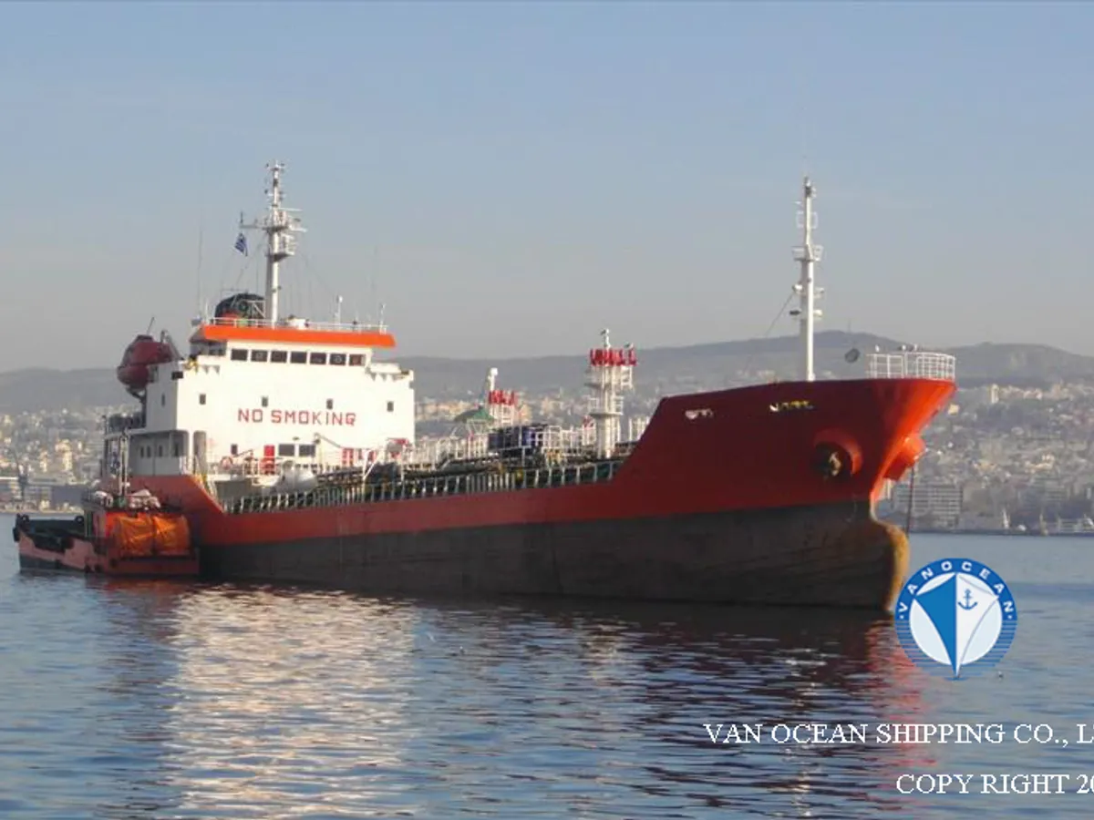 Kapal tanker minyak/bahan kimia kanggo didol