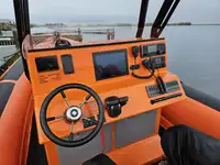 Kapal kontainer kanggo didol