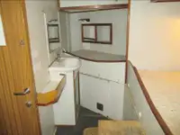 Kapal longliner kanggo didol