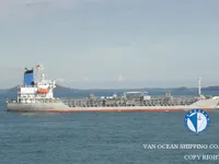 Kapal tanker minyak/bahan kimia kanggo didol