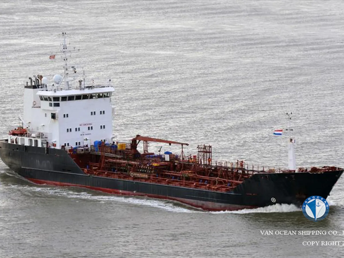 Kapal tanker minyak/bahan kimia kanggo didol