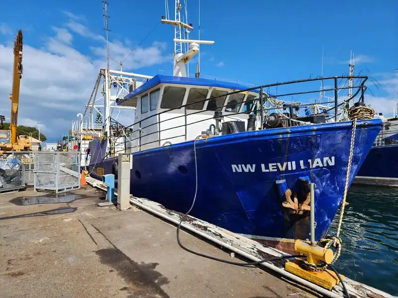 Kapal trawler kanggo didol