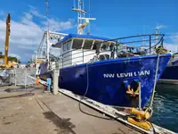 Kapal trawler kanggo didol