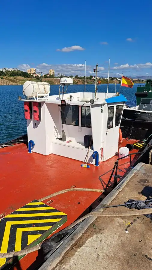 Kapal kerja kanggo didol