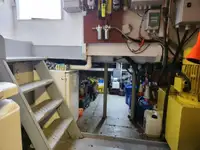 Kapal kerja kanggo didol