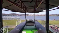 Kapal kontainer kanggo didol