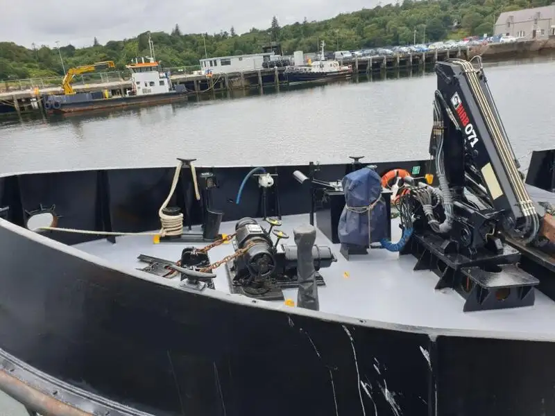 Kapal kerja kanggo didol