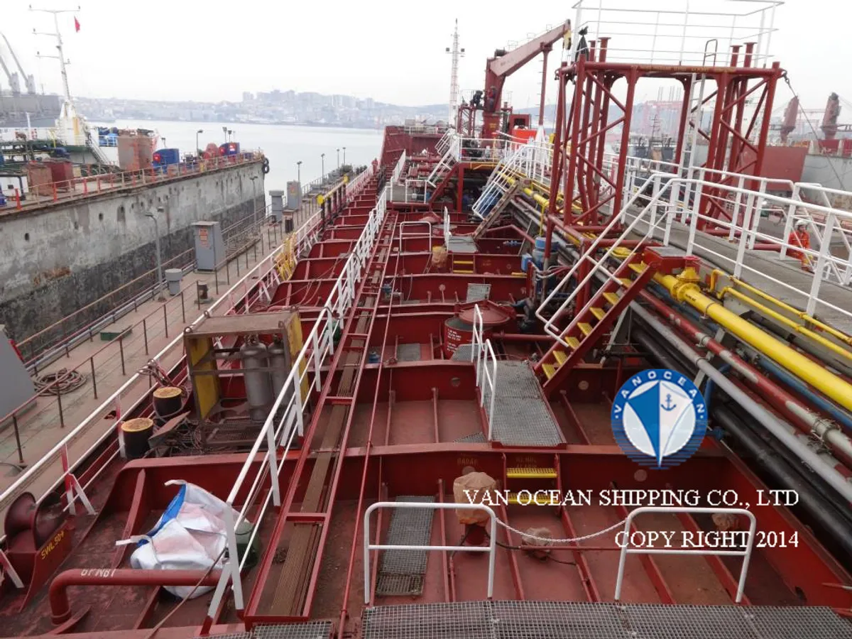 Kapal tanker minyak/bahan kimia kanggo didol