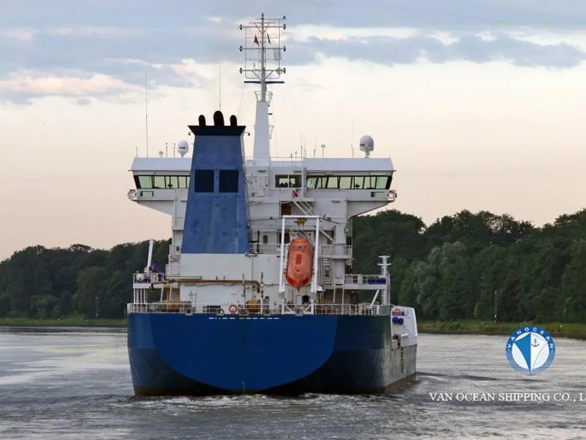 Kapal tanker minyak/bahan kimia kanggo didol