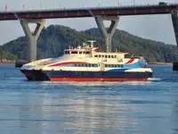 Katamaran kanggo didol