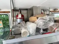 Katamaran kanggo didol