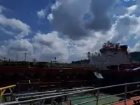 Kapal tanker minyak/bahan kimia kanggo didol