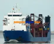 Kapal kontainer kanggo didol