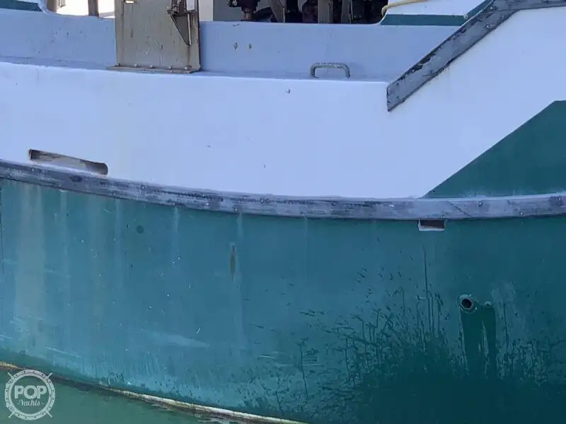 Kapal longliner kanggo didol