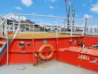 Kapal kerja kanggo didol