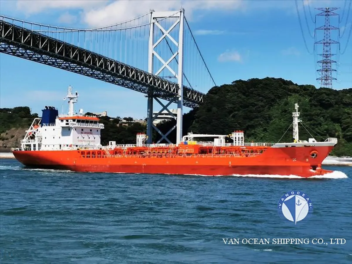 Kapal tanker minyak/bahan kimia kanggo didol