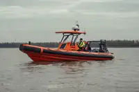 Kapal kontainer kanggo didol