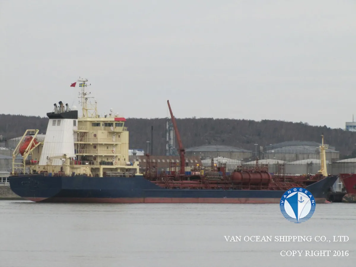 Kapal tanker minyak/bahan kimia kanggo didol