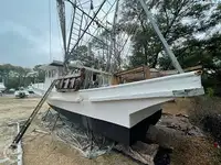 Kapal trawler kanggo didol