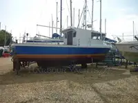 Kapal trawler kanggo didol
