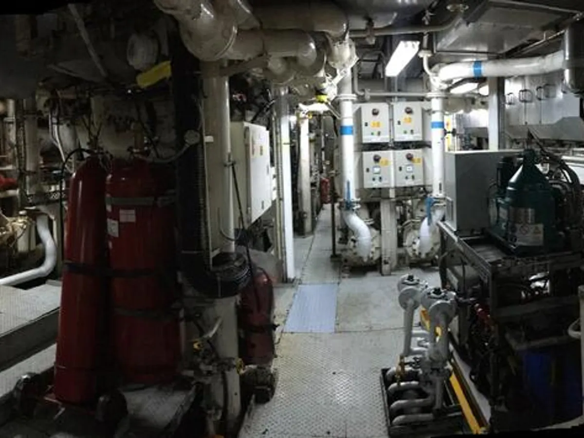 Kapal riset kanggo didol