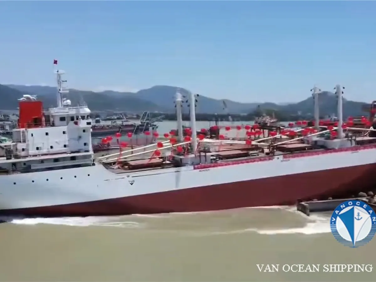 Kapal reefer kanggo didol