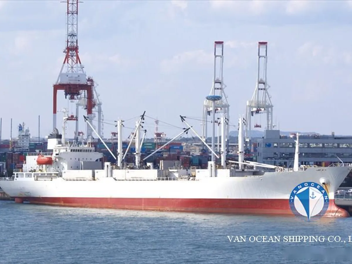Kapal reefer kanggo didol