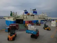 Kapal kontainer kanggo didol