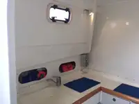 Kapal riset kanggo didol