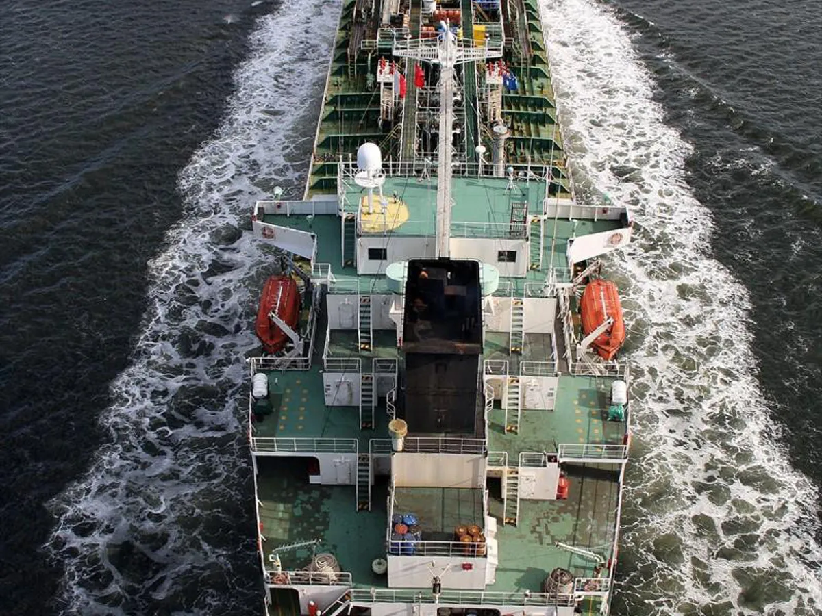 Kapal tanker minyak/bahan kimia kanggo didol