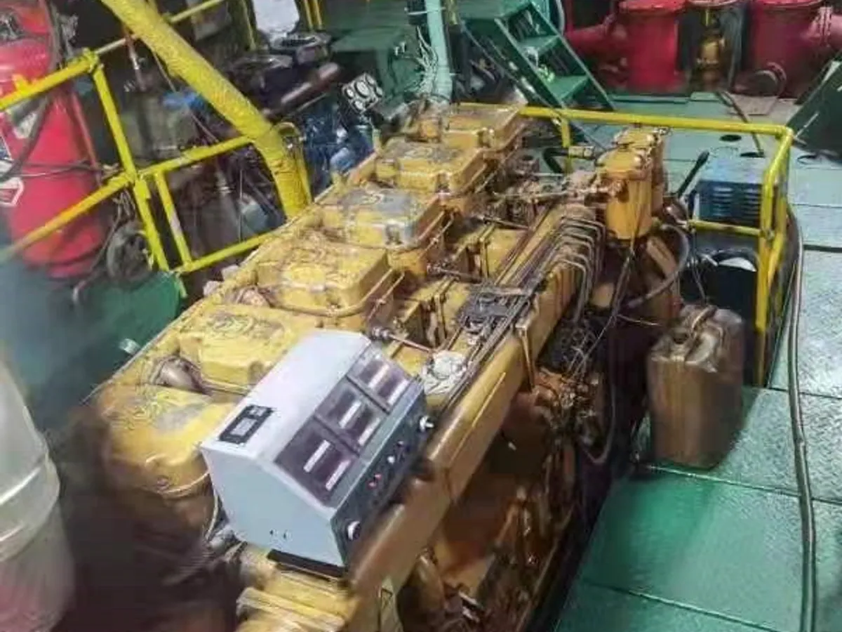 Kapal tanker minyak/bahan kimia kanggo didol