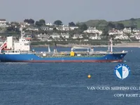 Kapal tanker minyak/bahan kimia kanggo didol