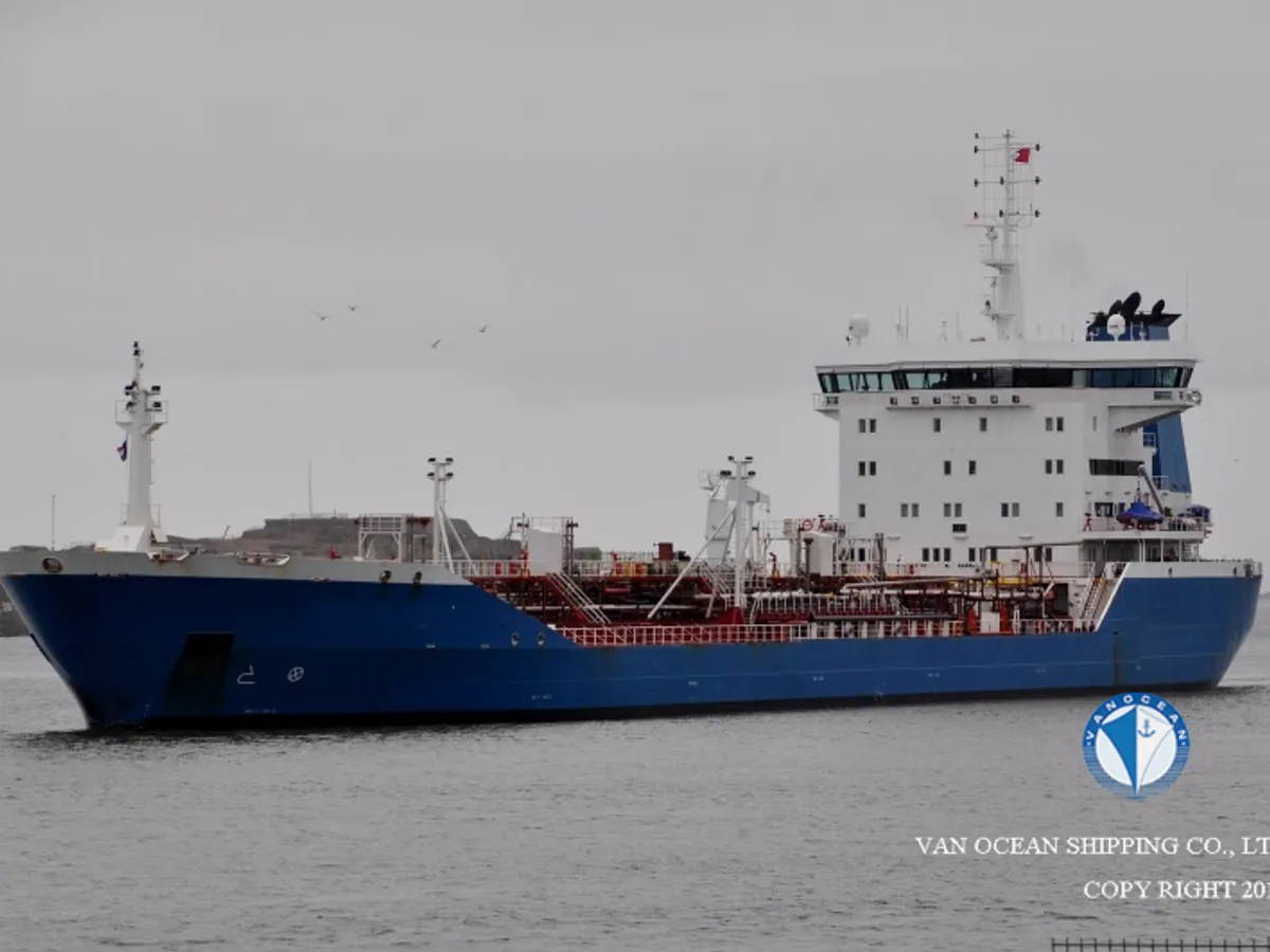 Kapal tanker minyak/bahan kimia kanggo didol