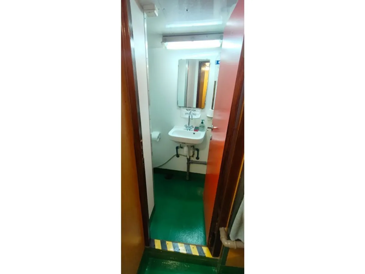 Kapal pasokan kanggo didol