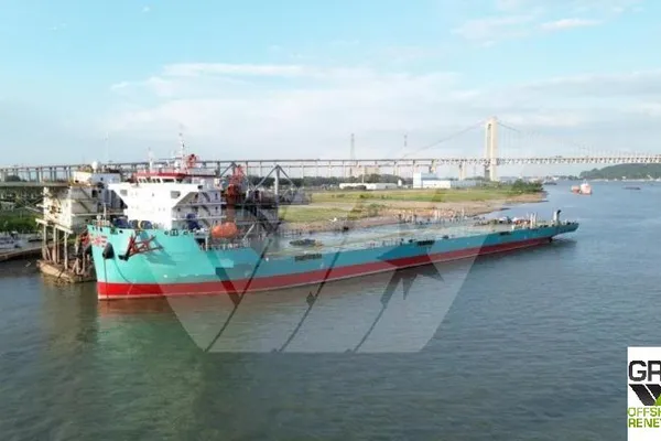 Dry cargo ship for sale