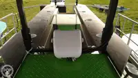 Kapal kontainer kanggo didol