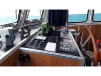 Kapal kerja kanggo didol