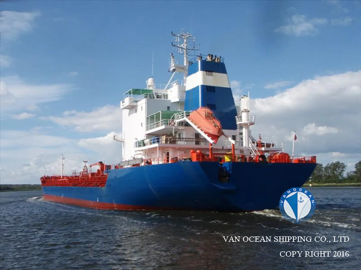 Kapal tanker minyak/bahan kimia kanggo didol