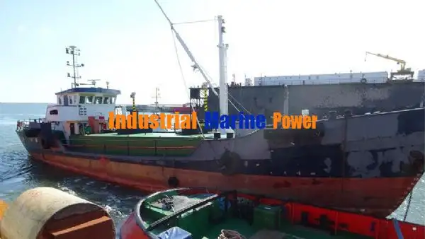 Kapal tanker minyak/bahan kimia kanggo didol