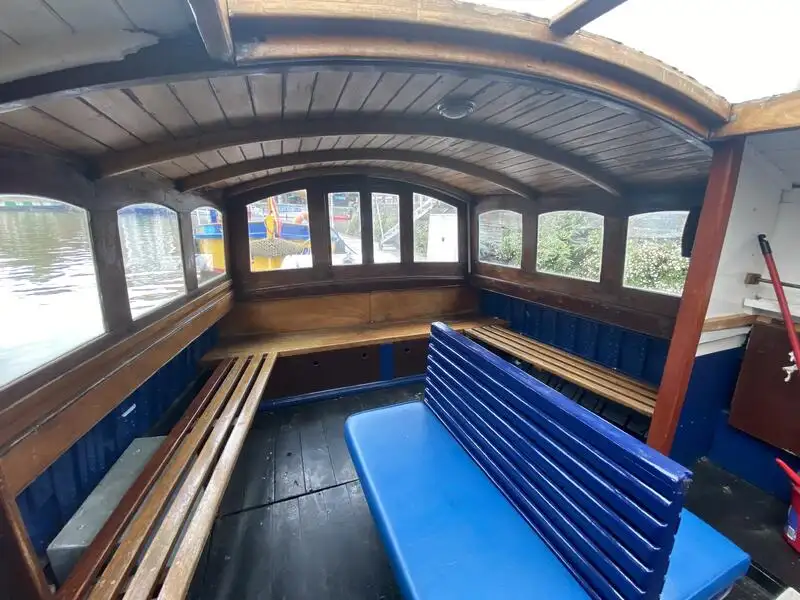 Kapal feri kanggo didol