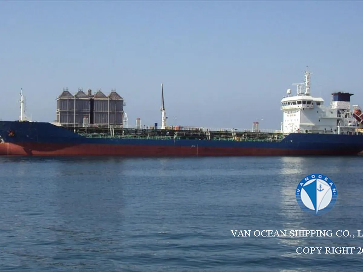 Kapal tanker minyak/bahan kimia kanggo didol