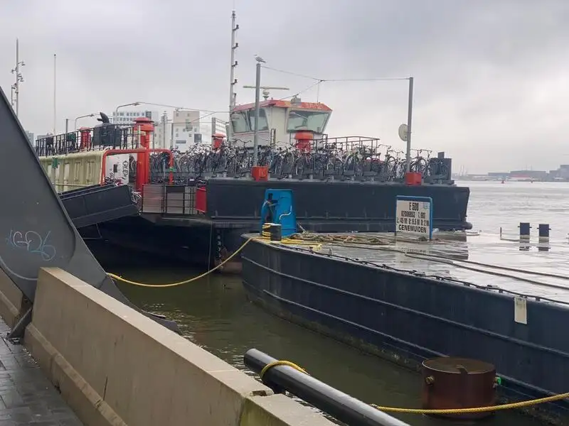 Kapal feri kanggo didol