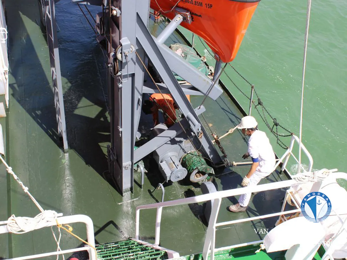 Kapal tanker minyak/bahan kimia kanggo didol